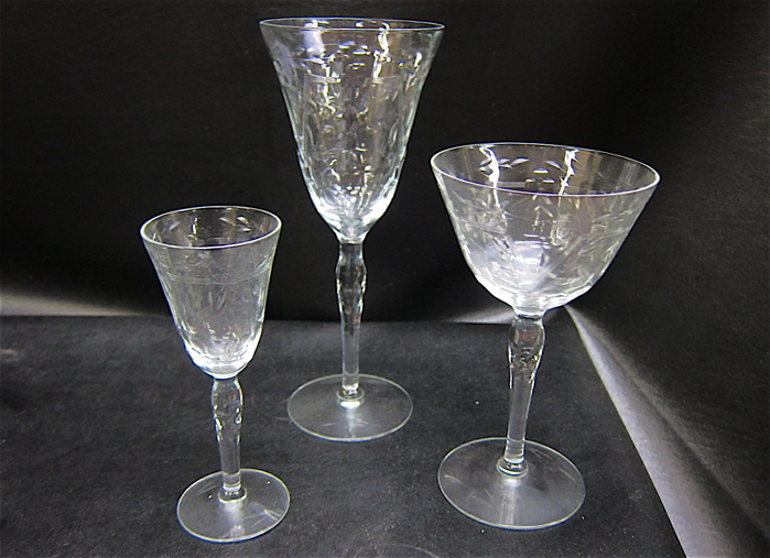 THIRTY-FIVE PIECE SET AMERICAN