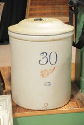 THIRTY GALLON REDWING STONEWAR
