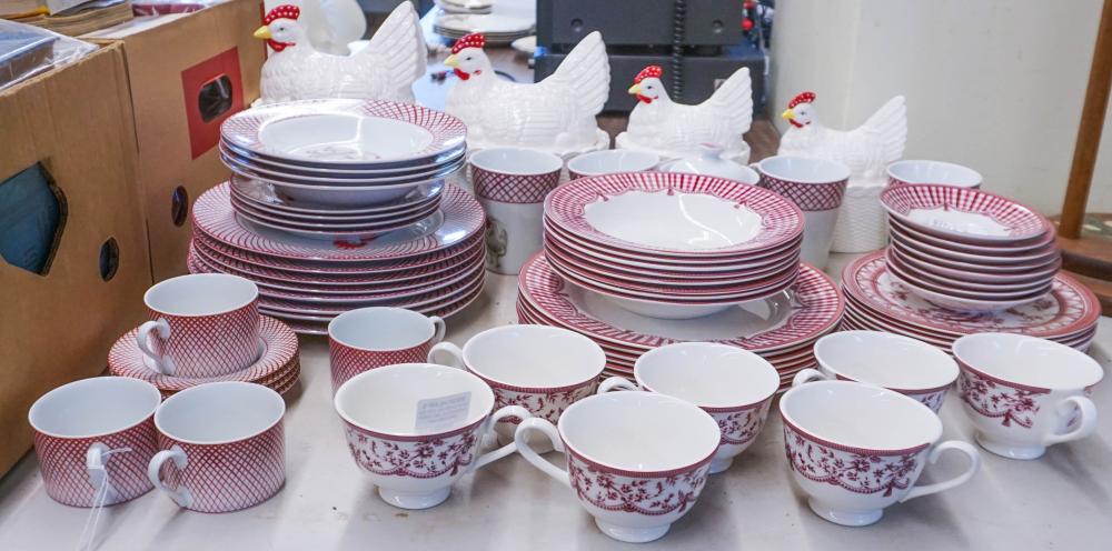 THIRTY-NINE PIECES OF QUEEN'S FOR