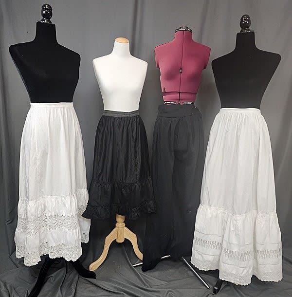 This group includes 2 vintage white