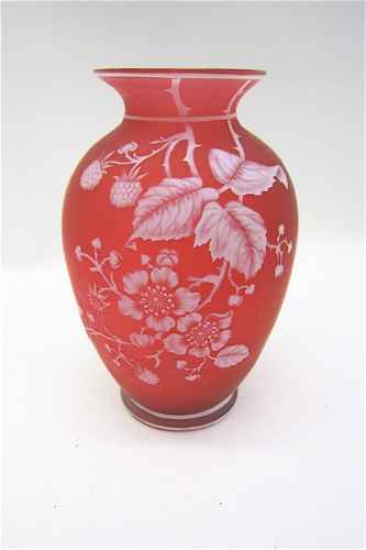 THOMAS WEBB CAMEO ART GLASS VASE