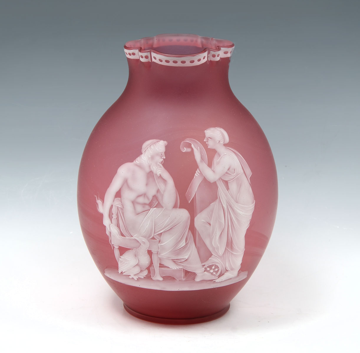 THOMAS WEBB FIGURAL CAMEO VASE: