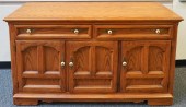 THOMASVILLE OAK BUFFET, H: 34