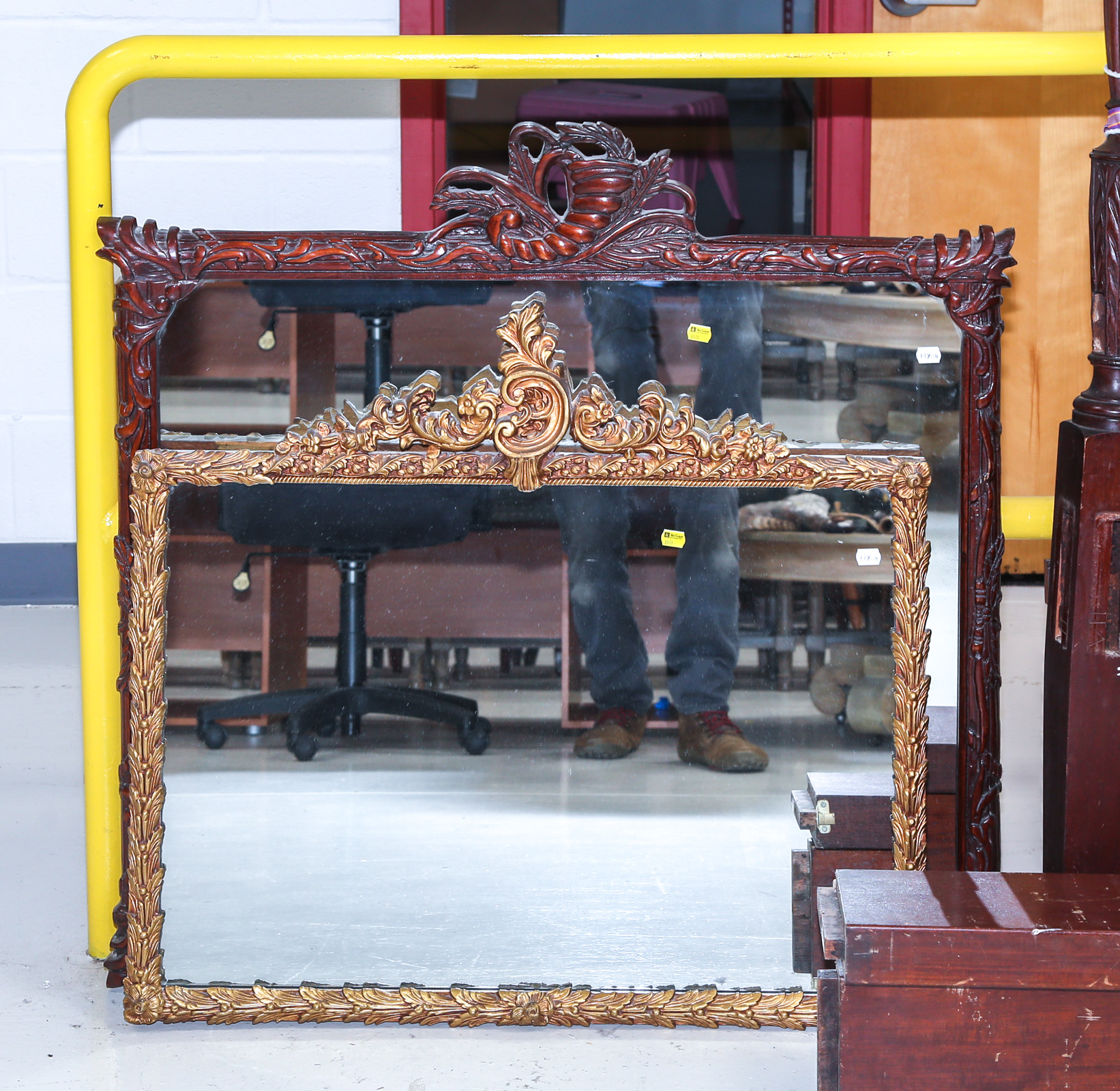 THOMASVILLE WALL MIRROR WITH