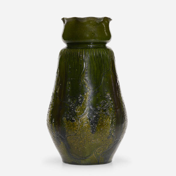 Thorvald Bindesbøll. Vase. 1895,