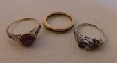THREE 14K GOLD RINGSLot 3 ring