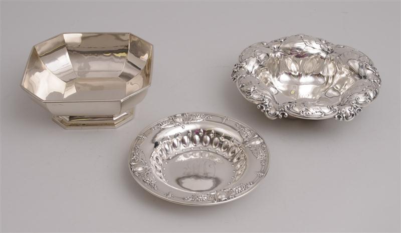 THREE AMERICAN SILVER FRUIT BOWLS