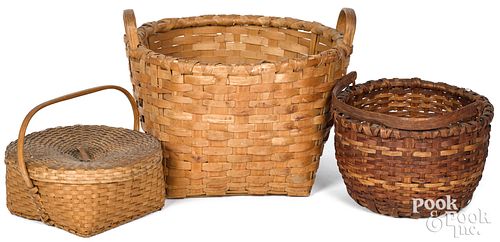 THREE ANTIQUE SPLINT BASKETSThree