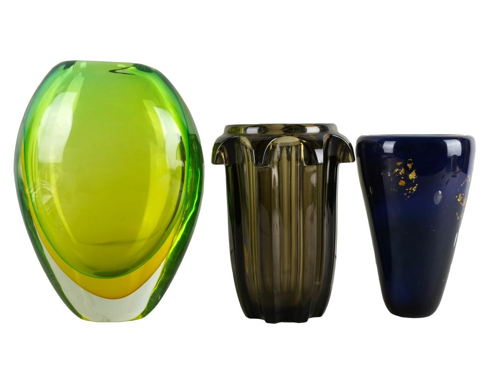 THREE ART GLASS VASESeach unsigned;