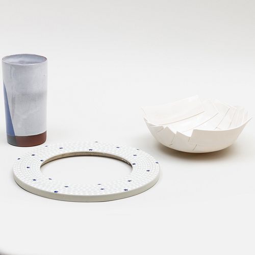 THREE ART POTTERY PIECESComprising: