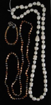 THREE ARTICLES OF PEARL JEWELR