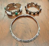 THREE ARTICLES OF VINTAGE MEXI