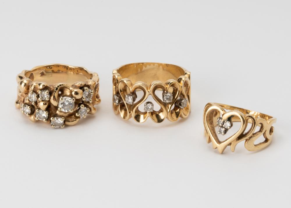 THREE ASSORTED 14 KARAT YELLOW GOLD