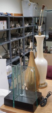THREE ASSORTED MID-CENTURY MOD