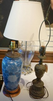 THREE ASSORTED TABLE LAMPSThre