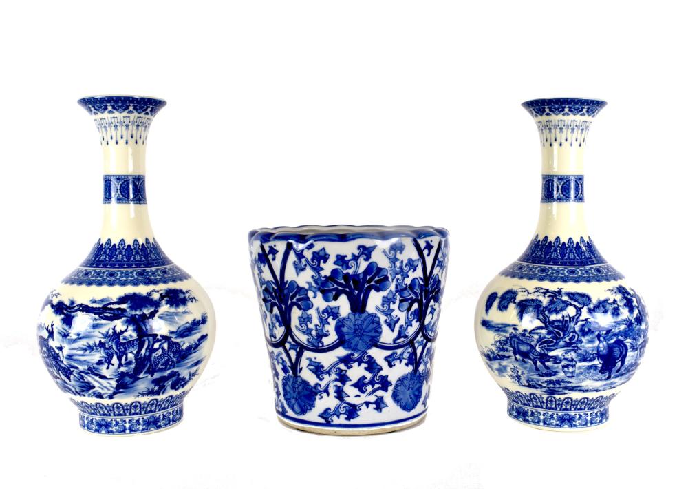 THREE BLUE AND WHITE DECORATED