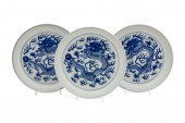 THREE CHINESE BLUE AND WHITE D