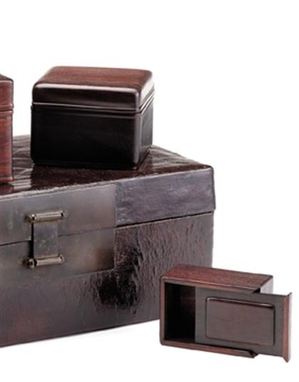 Three Chinese boxes  qing