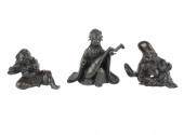 THREE CHINESE BRONZE FIGURESun