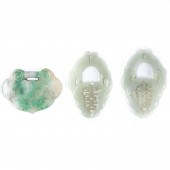 THREE CHINESE CARVED HARDSTONE