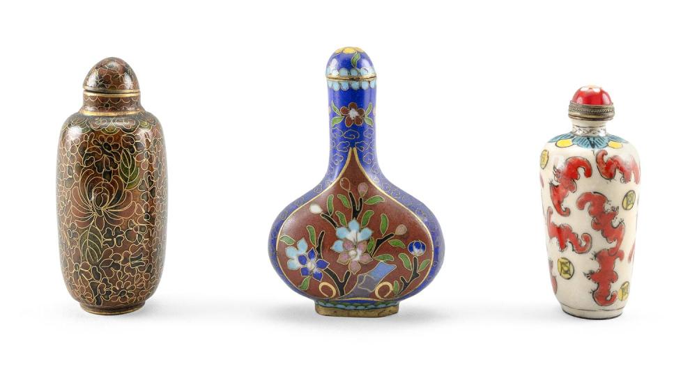 THREE CHINESE ENAMEL SNUFF