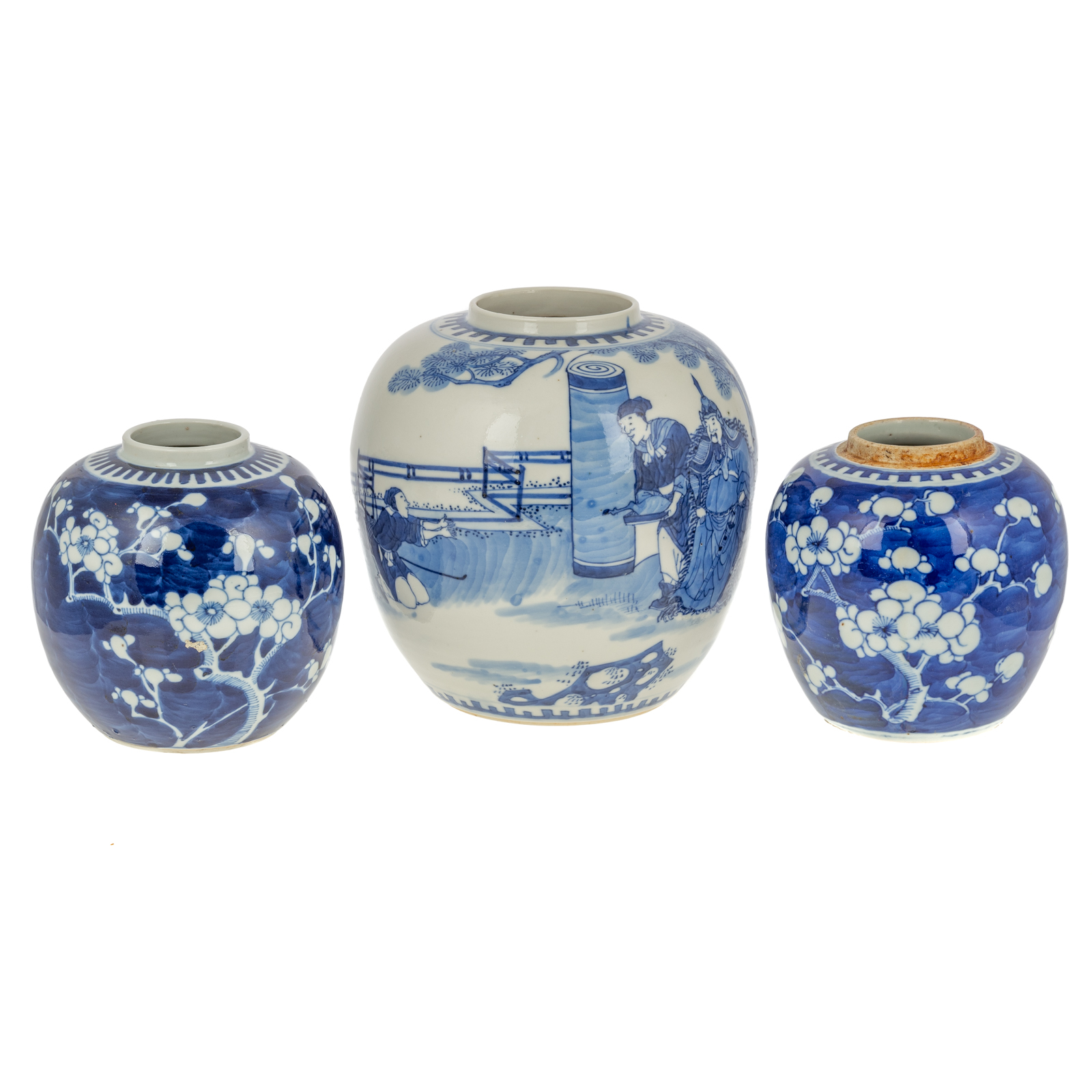 THREE CHINESE EXPORT BLUE/WHITE