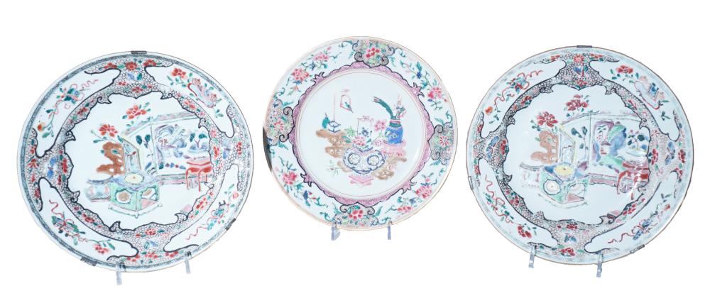 THREE CHINESE EXPORT 'FAMILLE ROSE'