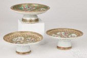 THREE CHINESE EXPORT PORCELAIN