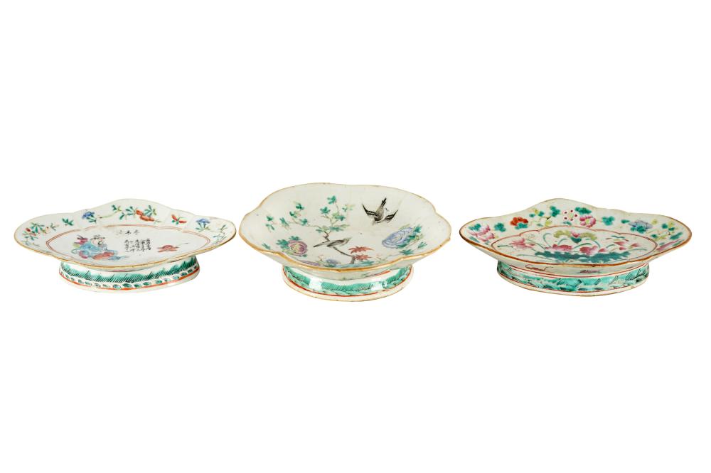 THREE CHINESE FOOTED DISHESone with