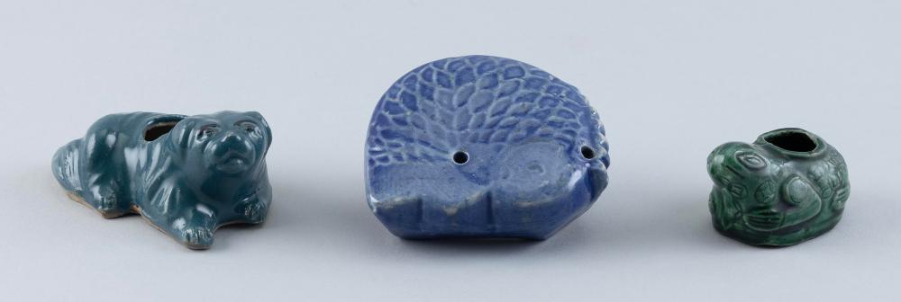 THREE CHINESE GLAZED PORCELAIN