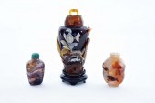THREE CHINESE HARDSTONE SNUFF