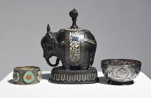 THREE CHINESE ITEMSThree Chinese