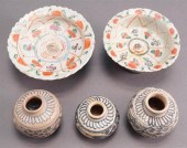 THREE CHINESE JARLETS AND TWO