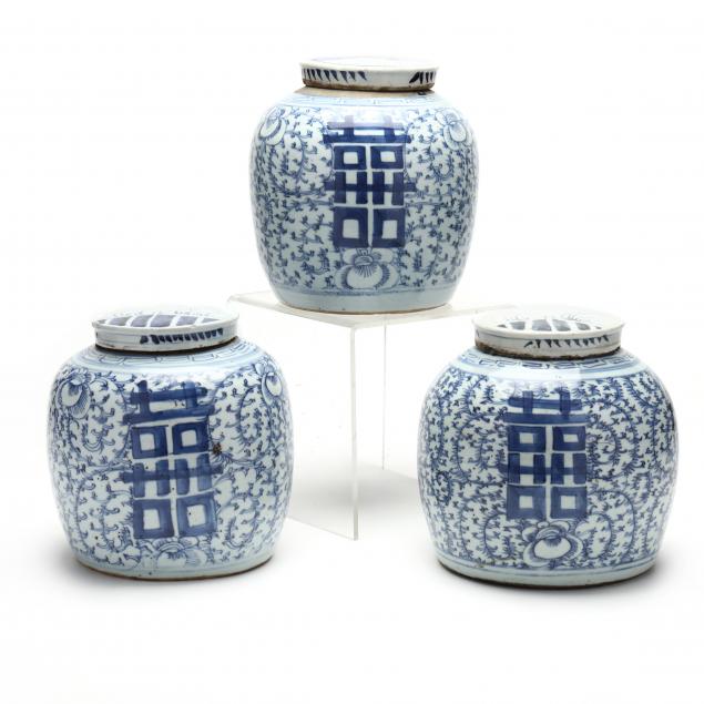 THREE CHINESE PORCELAIN BLUE AND