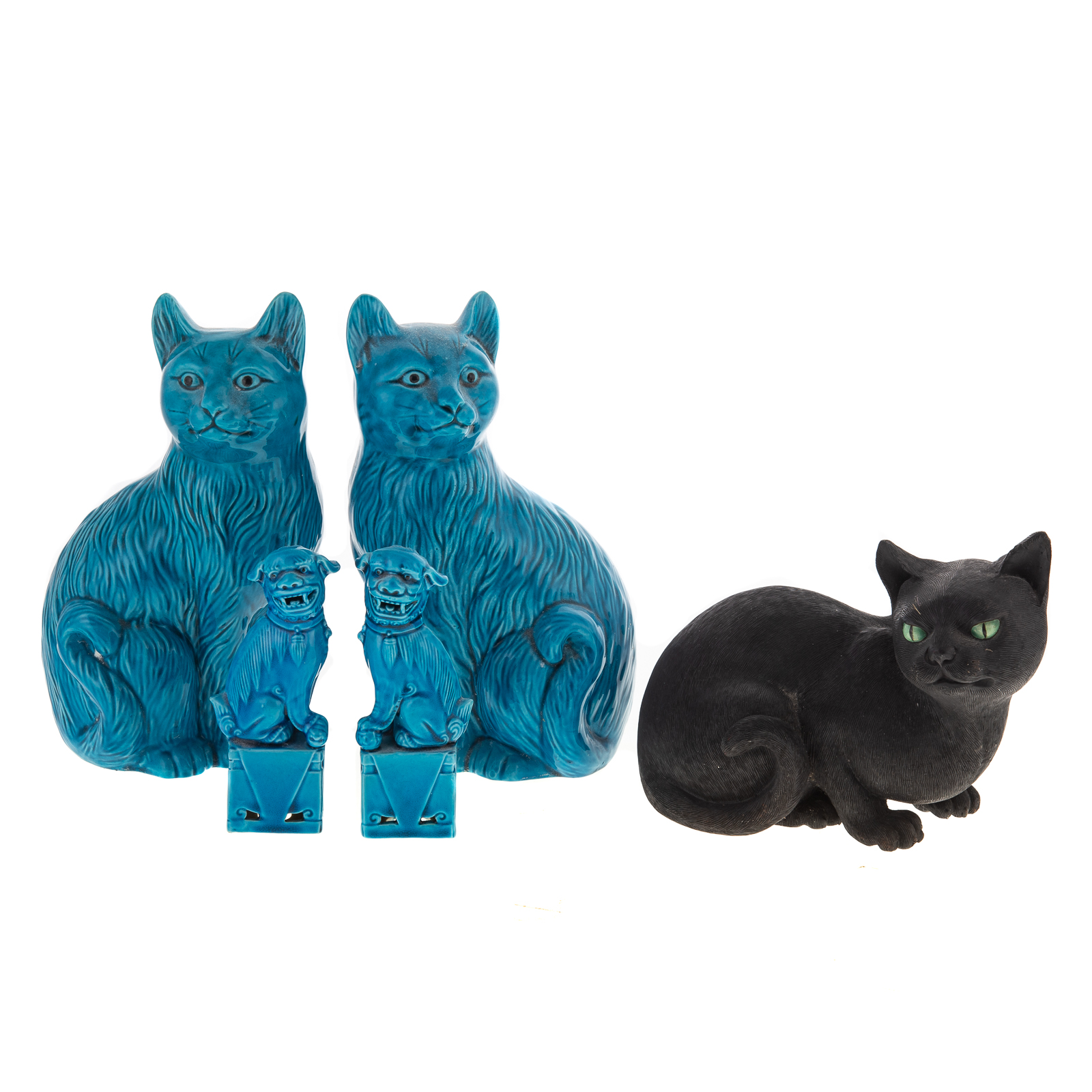 THREE CHINESE PORCELAIN CATS & PAIR