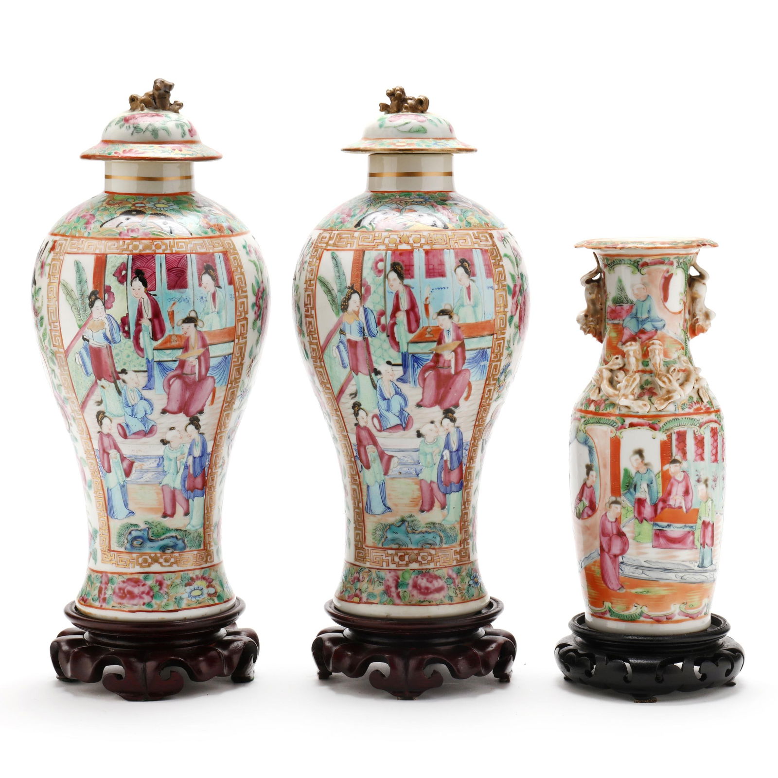THREE CHINESE PORCELAIN FAMILLE