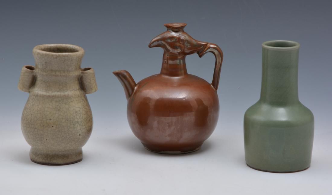THREE CHINESE PORCELAIN