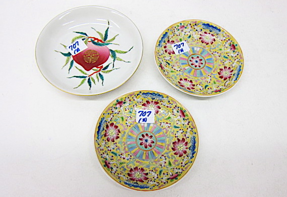THREE CHINESE PORCELAIN LOW