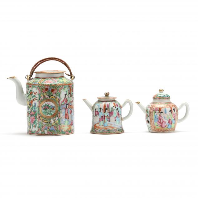 THREE CHINESE PORCELAIN ROSE