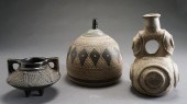 THREE CHINESE POTTERY VASESThr