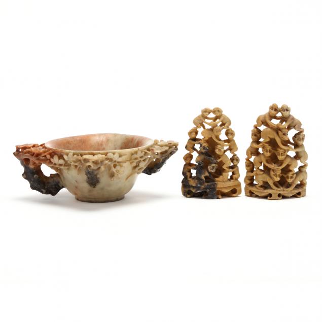 THREE CHINESE SOAPSTONE CARVINGS 