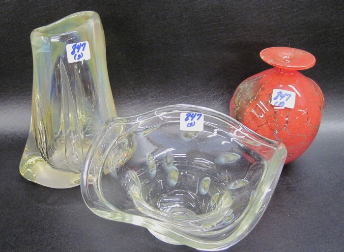 THREE CONTEMPORARY PIECES ART
