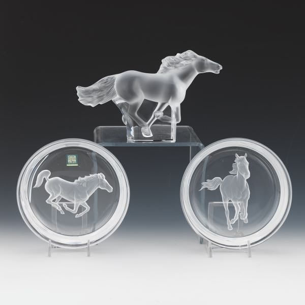 THREE CRYSTAL HORSE TABLE ITEMS 