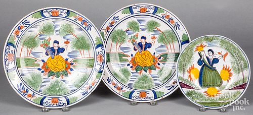 THREE DELFT POLYCHROME PLATES, 18TH
