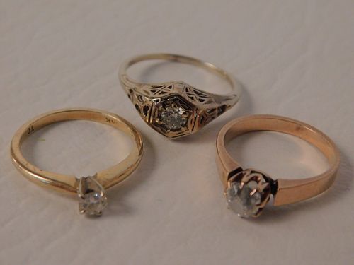 THREE DIAMOND RINGSLot of 3