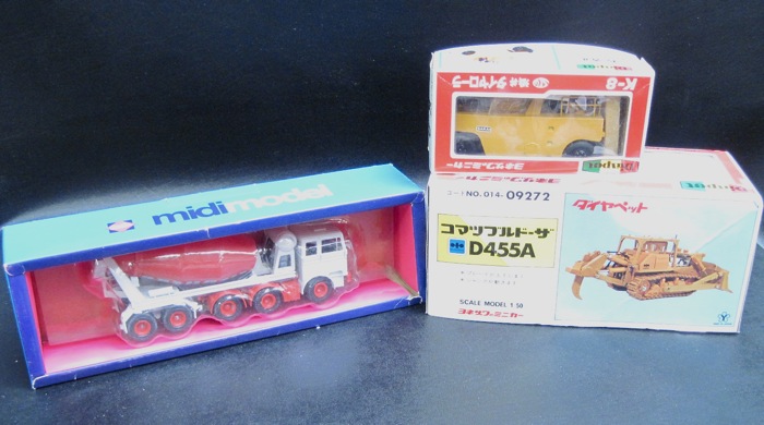 THREE DIECAST SCALE MODELS;