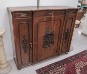 THREE-DOOR WALNUT BREAKFRONT C