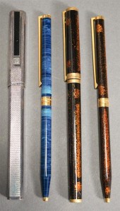 THREE DUPONT 'LAQUE DE CHINE'