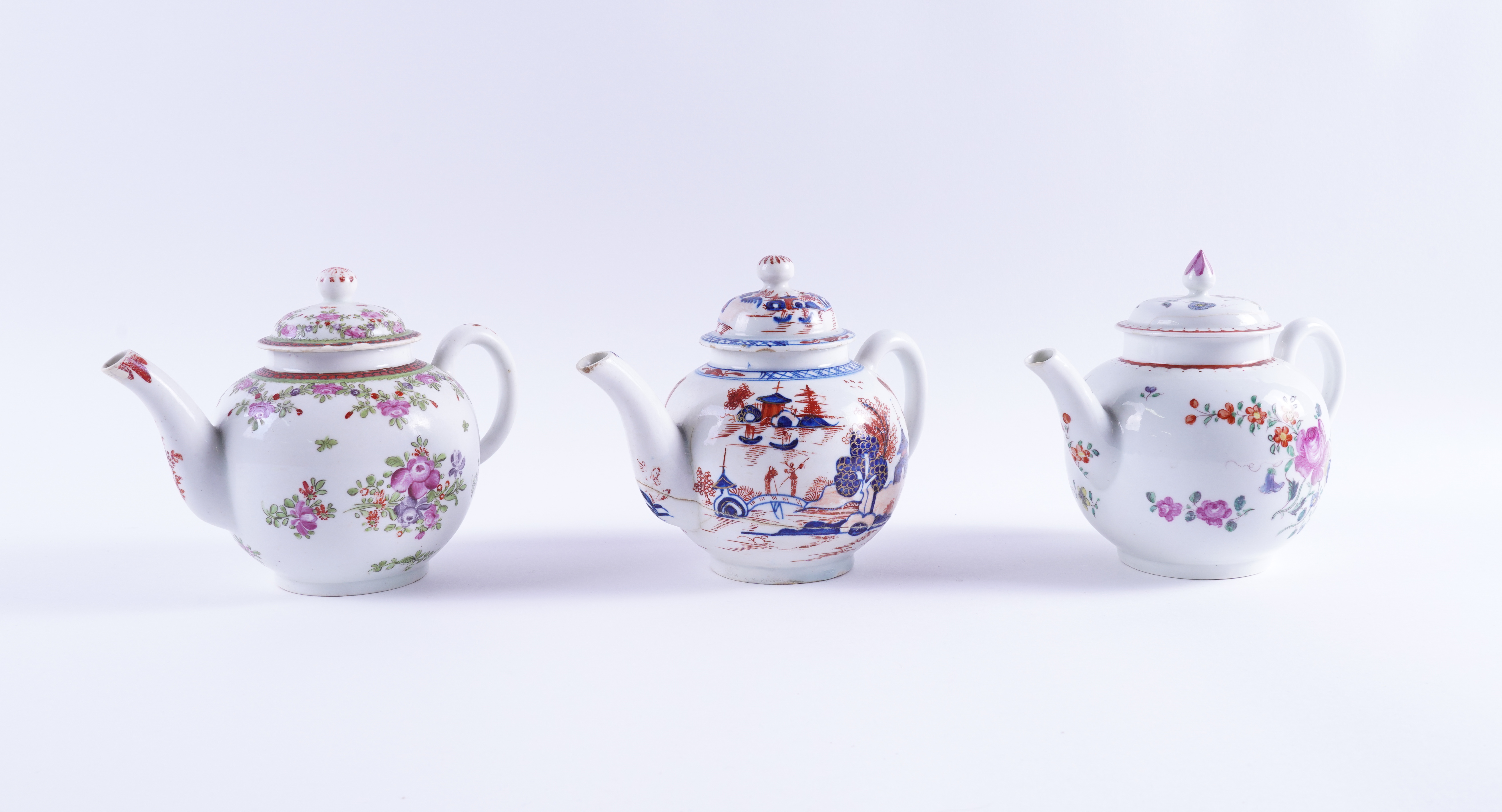 THREE ENGLISH PORCELAIN GLOBULAR