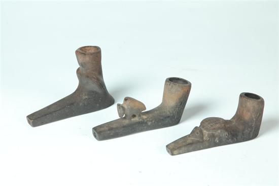 THREE FIGURAL PIPE BOWLS.